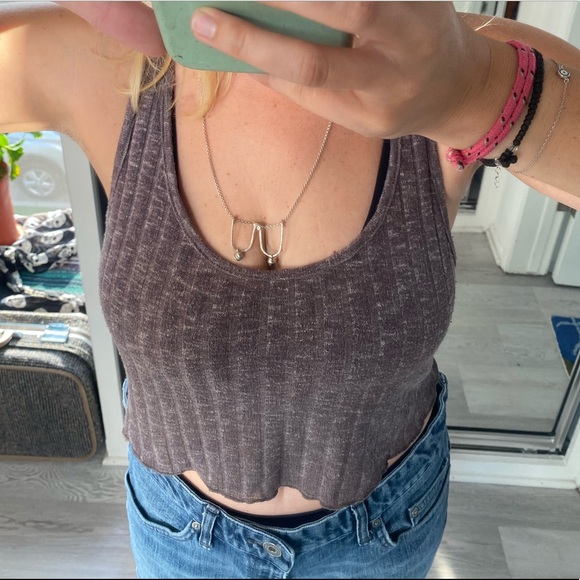 Cropped Tank - Picture 2 of 4